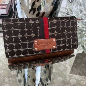 Kate Spade leather Trifold Wallet ❤️
